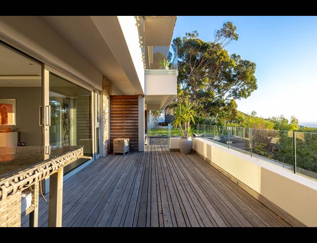 8 BEDROOM HOUSE FOR SALE IN LLANDUDNO